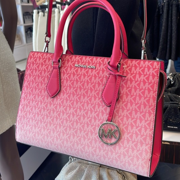 Michael Kors Sheila Medium Signature CZ Logo Satchel Crossbody Centr
Dragonfruit - Picture 9 of 16